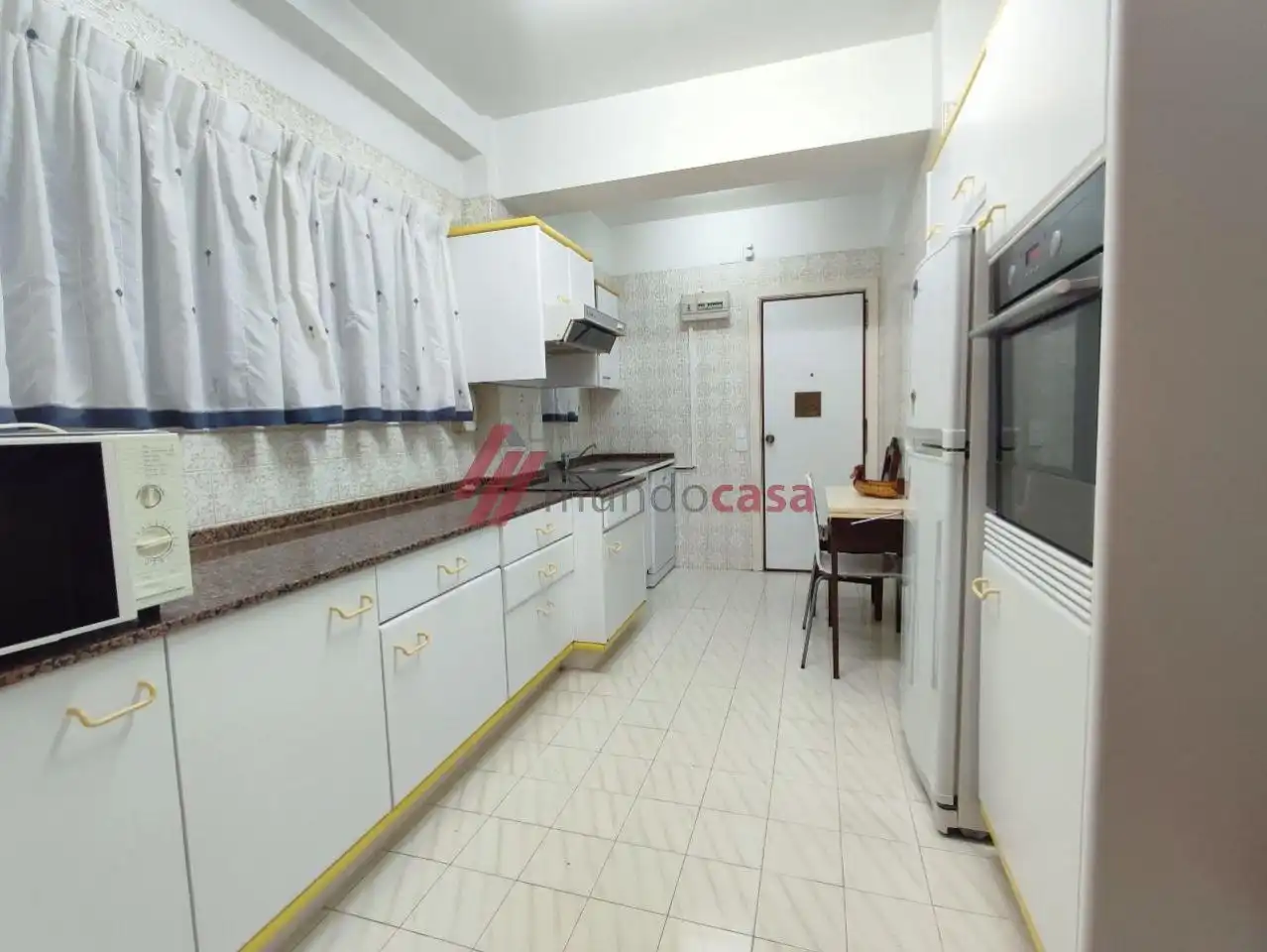 Cocina de Piso de alquiler en Ferrol con Calefacción, Parquet y Terraza