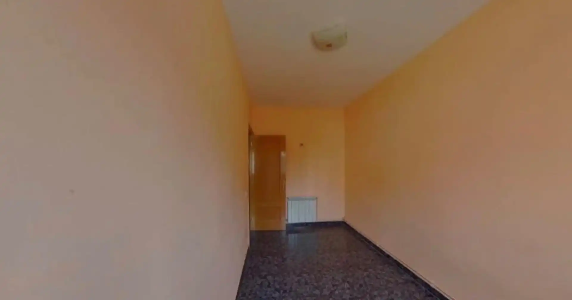 Piso en venta en Sabadell con Balcón