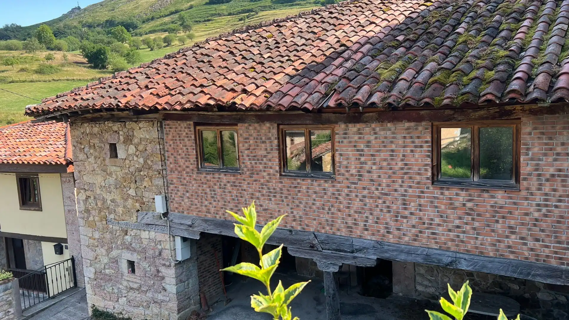 Exterior view of Houses for sale in Ponga