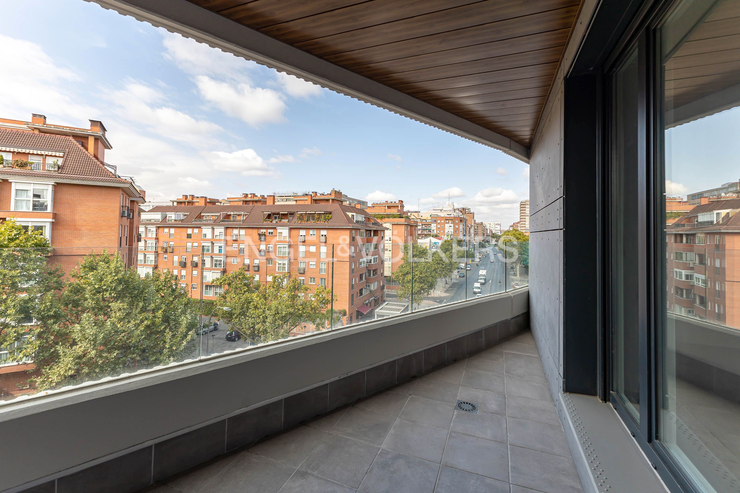 Terraza de Apartamento de alquiler en  Madrid Capital con Aire acondicionado, Calefacción y Terraza