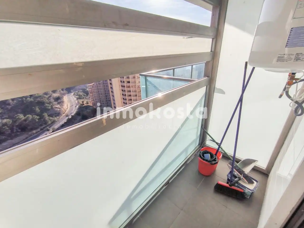 Terraza de Piso en venta en Benidorm con Aire acondicionado, Terraza y Piscina comunitaria