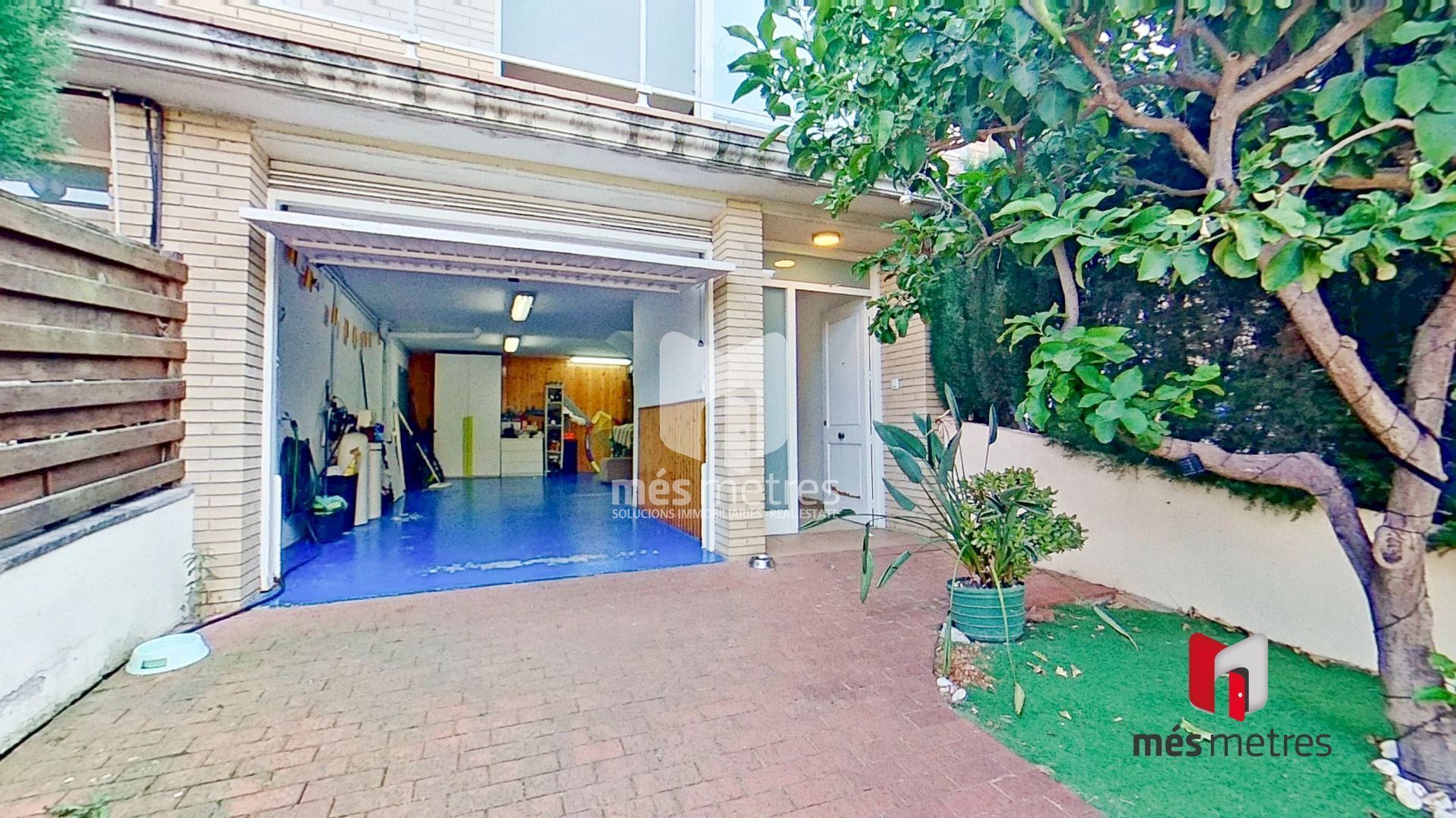 Vista exterior de Casa o xalet en venda en Montgat amb Calefacció, Jardí privat i Terrassa