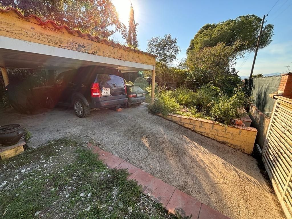 Parking of House or chalet for sale in Montornès del Vallès  with Air Conditioner, Heating and Private garden