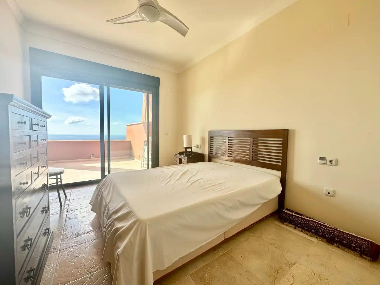 Bedroom of Apartments for sale in Marbella  with Terrace, Storage room and Furnished