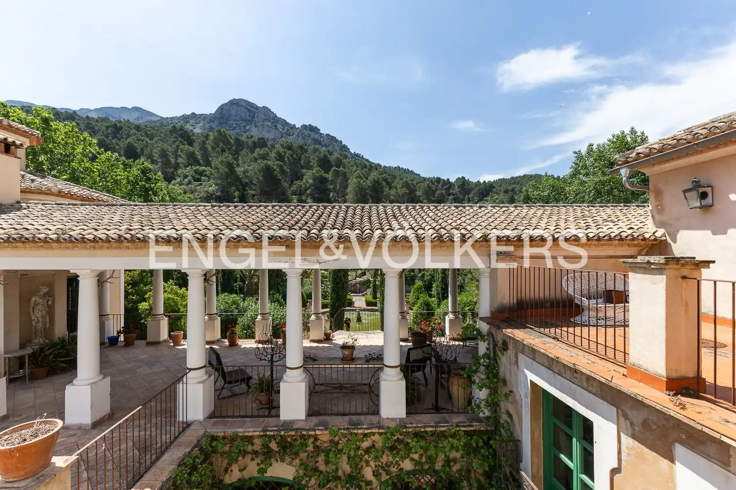 Terrassa de Finca rústica en venda en Alcoleja amb Aire condicionat, Calefacció i Jardí privat