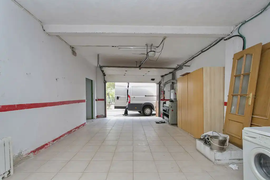 Aparcament de Casa adosada en venda en Vacarisses