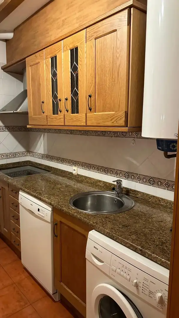 Cocina de Piso de alquiler en Miraflores de la Sierra con Calefacción y Amueblado