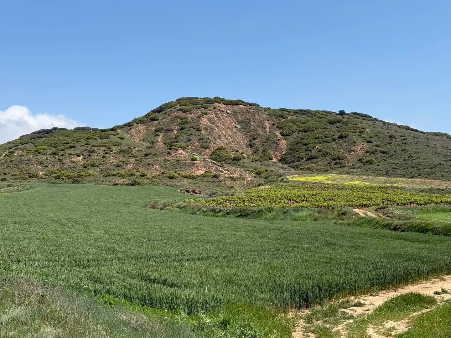 Rustikales Grundstück zum Verkauf in Villamediana de Iregua