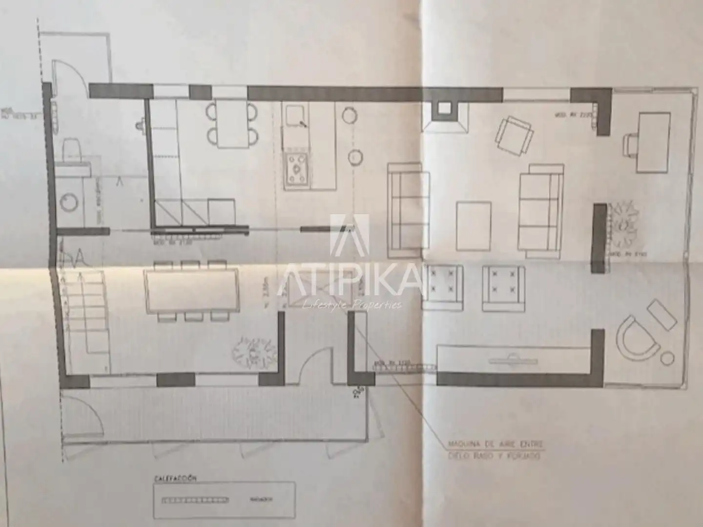 Maisonette zum Verkauf in Barcelona mit Klimaanlage, Heizung und Terrasse