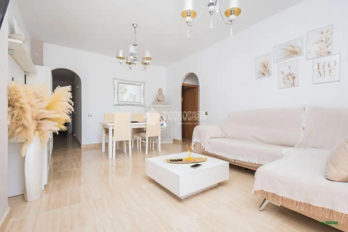 Flat with pool for sale in Vera Ciudad