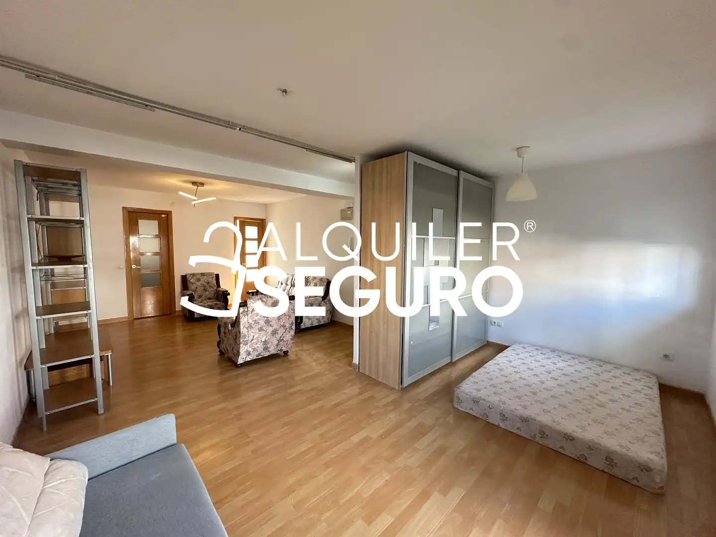 Habitación de Estudio de alquiler en Ciudad Lineal
