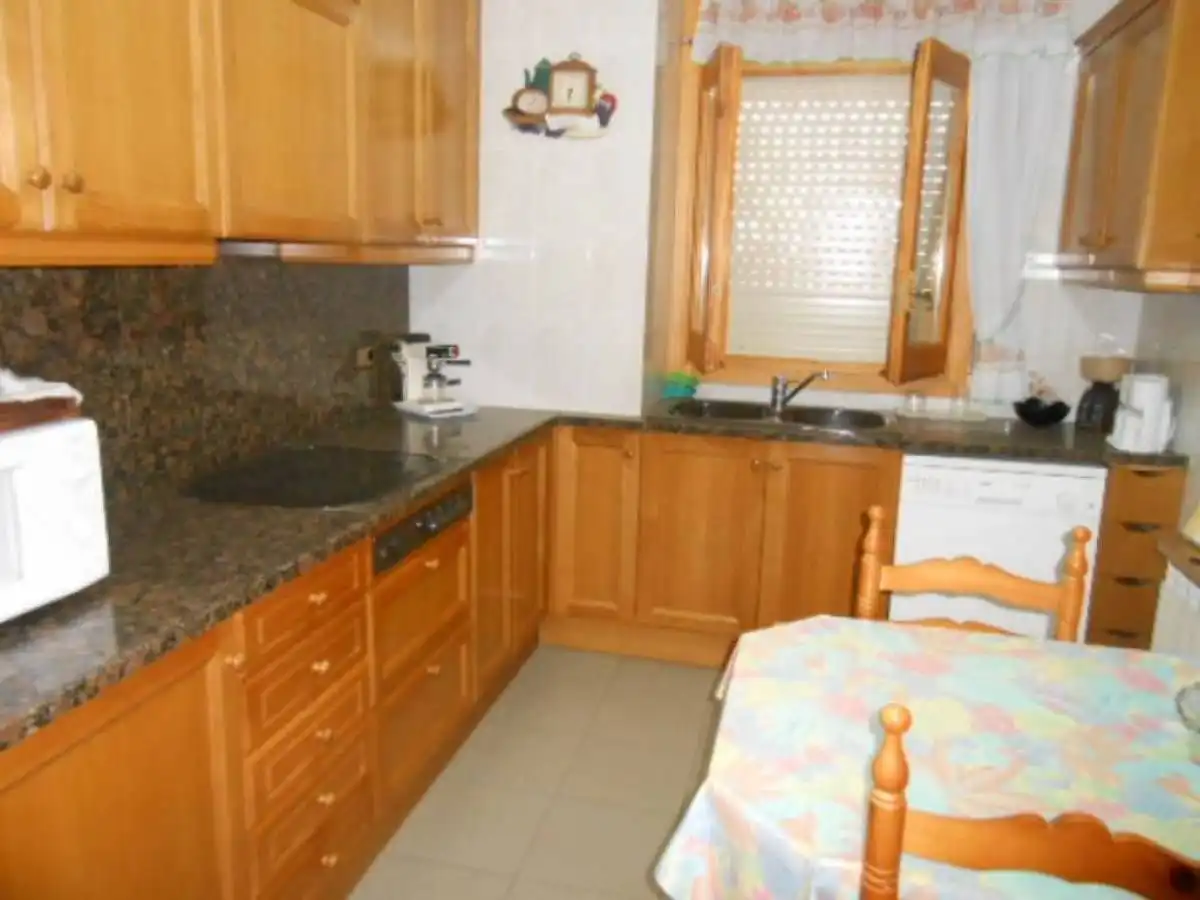 Cuina de Casa o xalet en venda en Sant Fruitós de Bages amb Calefacció, Jardí privat i Terrassa