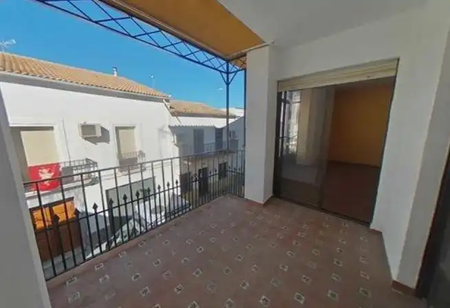 Vista exterior de Piso en venta en Lopera