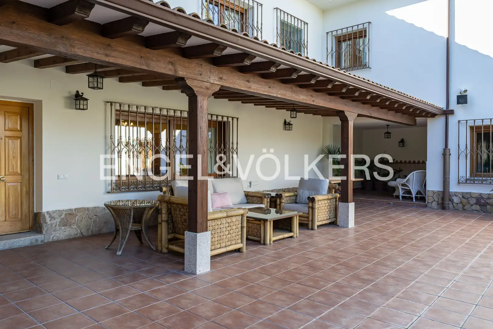 Terrassa de Casa o xalet de lloguer en Madrid amb Aire condicionat, Calefacció i Jardí privat