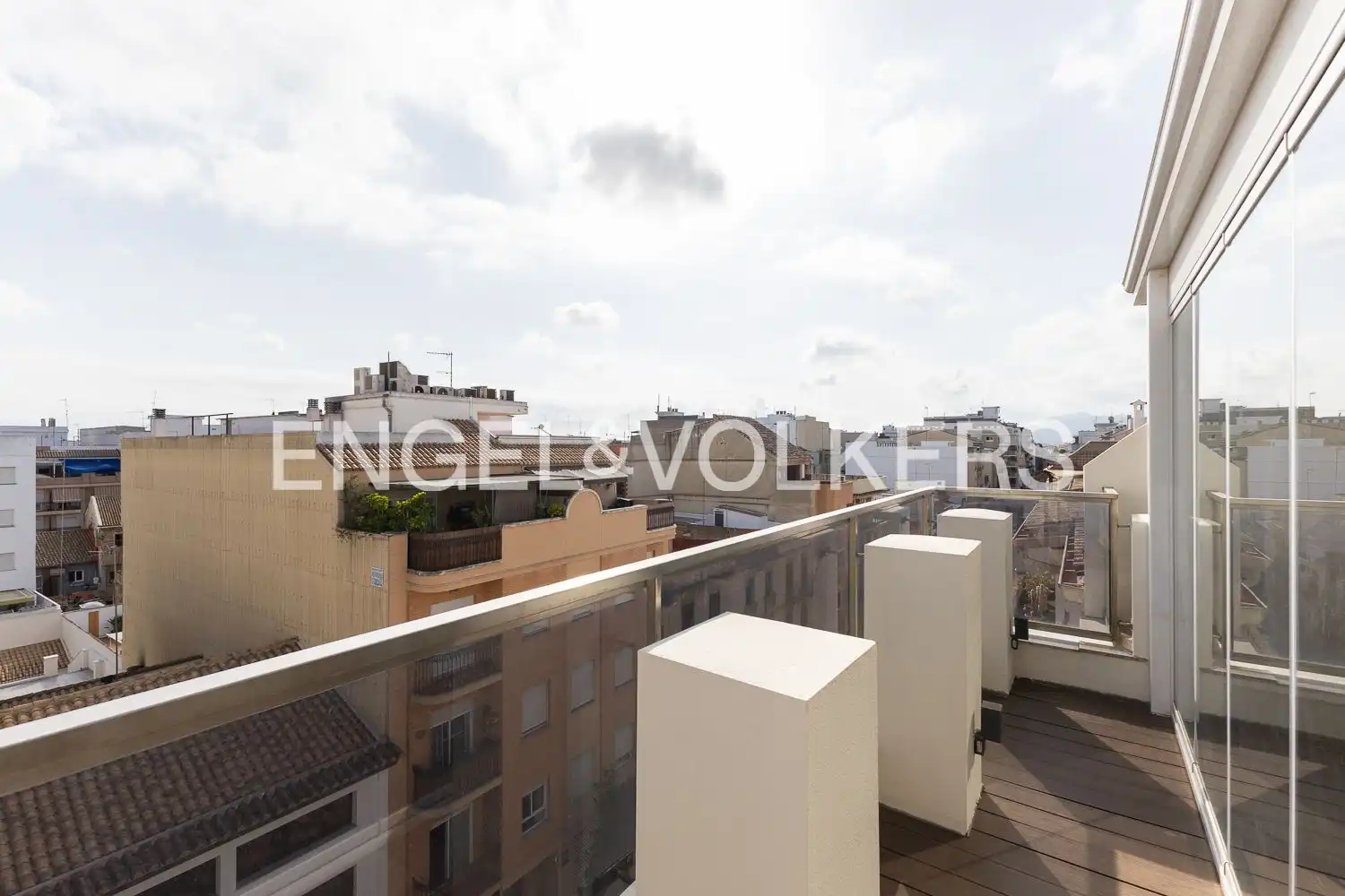 Terrasse von Dachboden zur Miete in Algemesí mit Klimaanlage, Heizung und Parkett