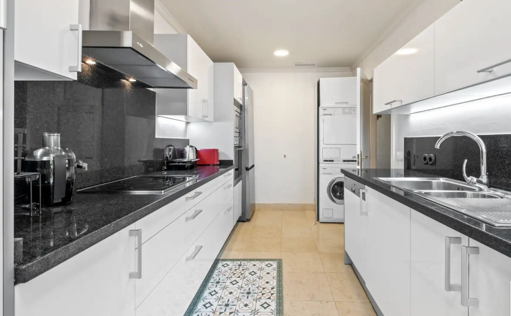 Apartament amb piscina en venda a Nueva Andalucía, imagen 9