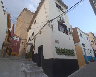 Vista exterior de Finca rústica en venda en Moratalla amb Aire condicionat