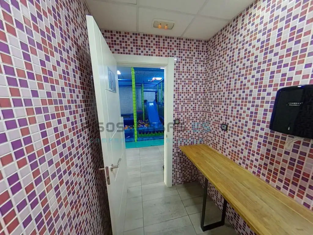 Local comercial en traspàs a Calle Alfonso I El Batallador 27, imagen 56