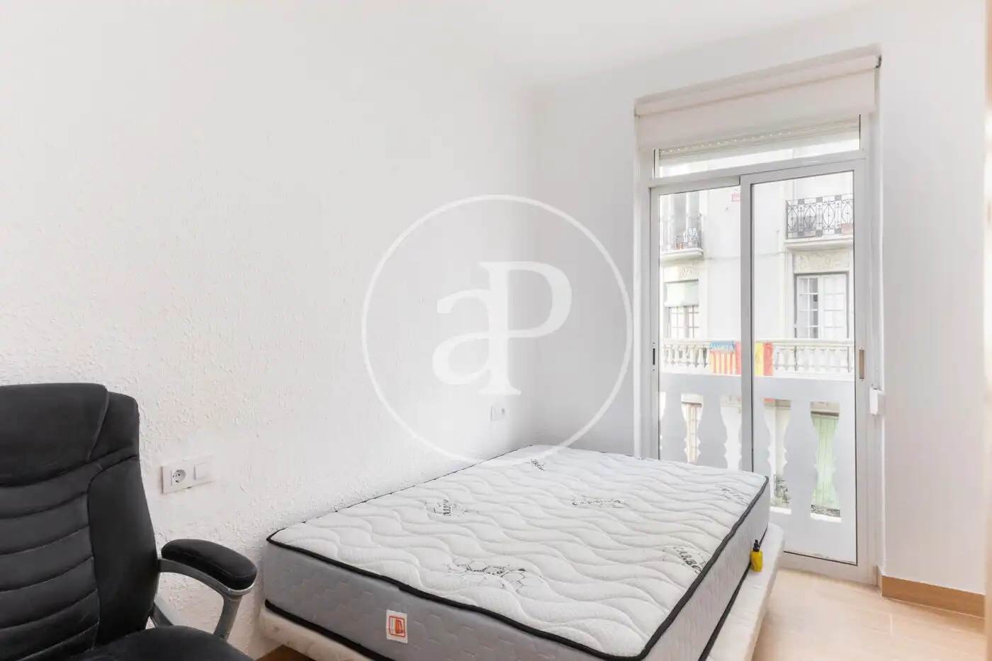Bedroom of Flat for rent in Valencia  with Air Conditioner, Heating and Furnished