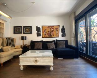 Sala d'estar de Casa adosada de lloguer en Getafe amb Aire condicionat, Calefacció i Jardí privat