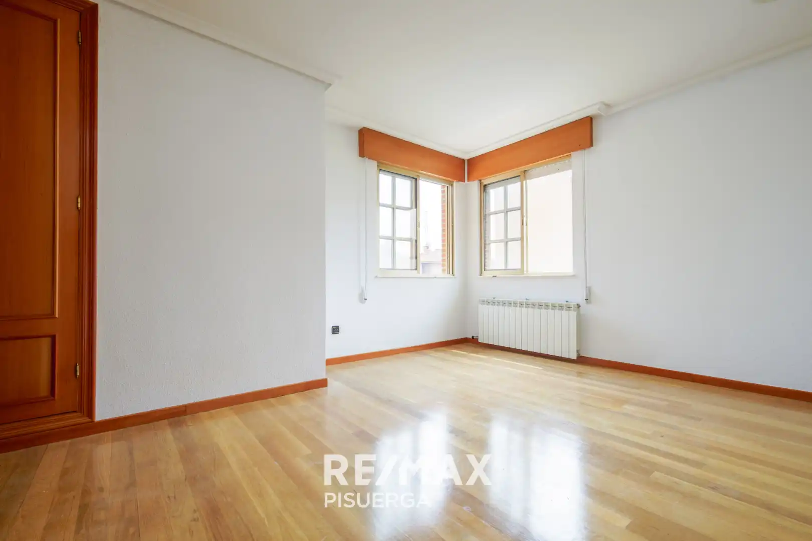 Chalet con jardín en venta en Calle Castilla y León 1, imagen 53