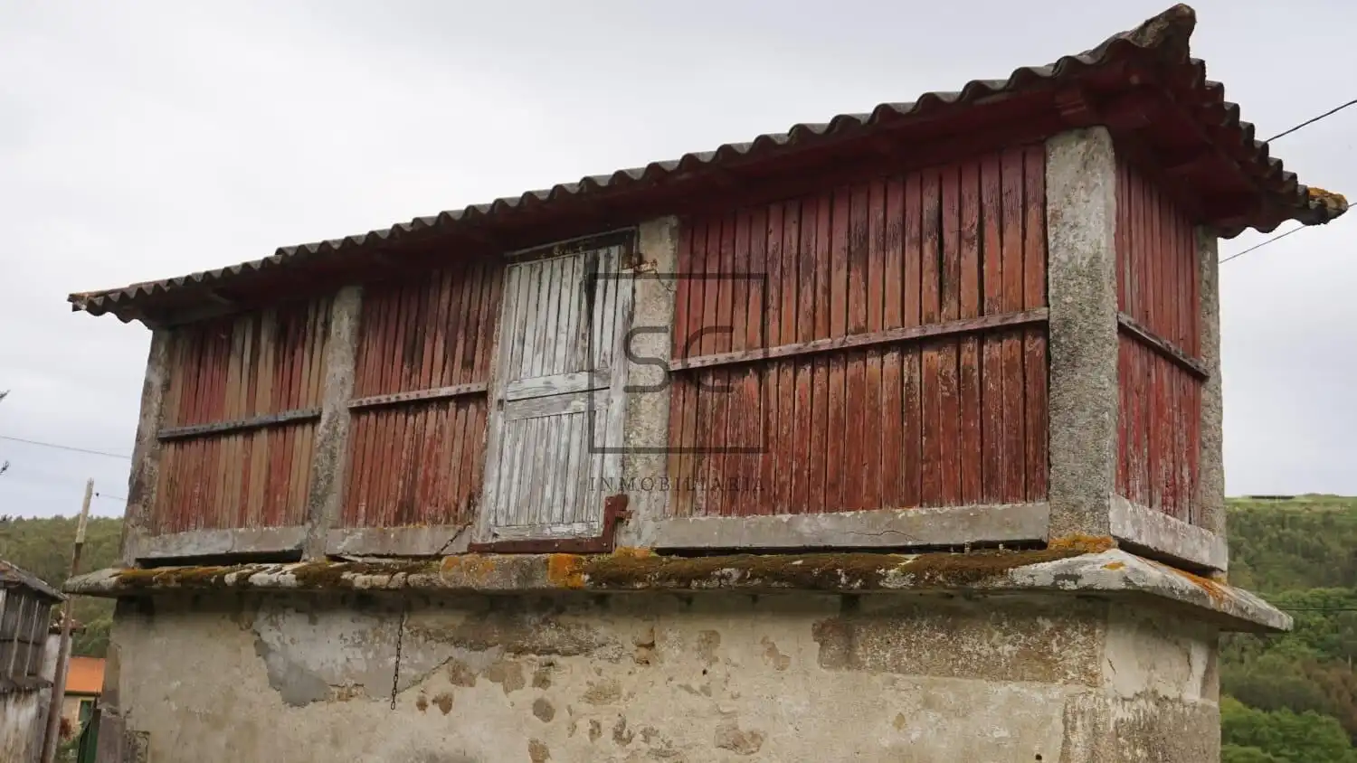 Vista exterior de Finca rústica en venda en Ferrol amb Jardí privat