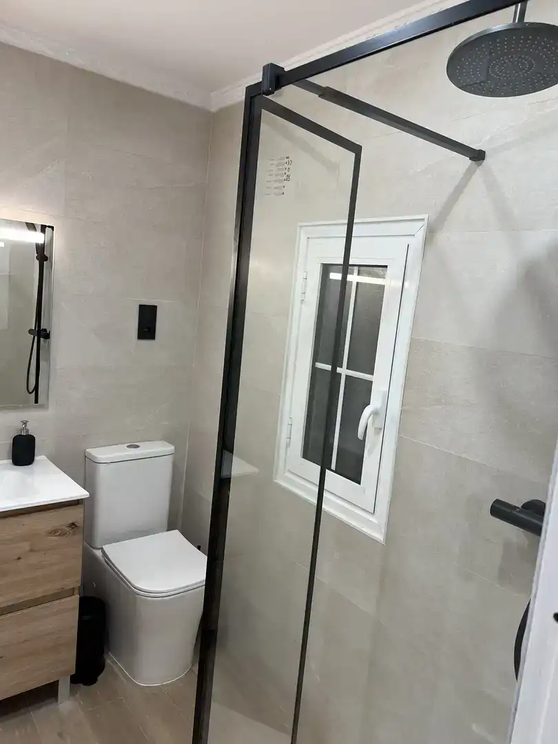 Baño de Piso para compartir en Sax con Parquet, Amueblado y Balcón