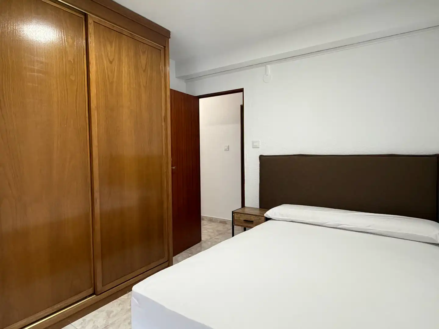 Habitación de Piso de alquiler en Plasencia con Aire acondicionado, Amueblado y Balcón