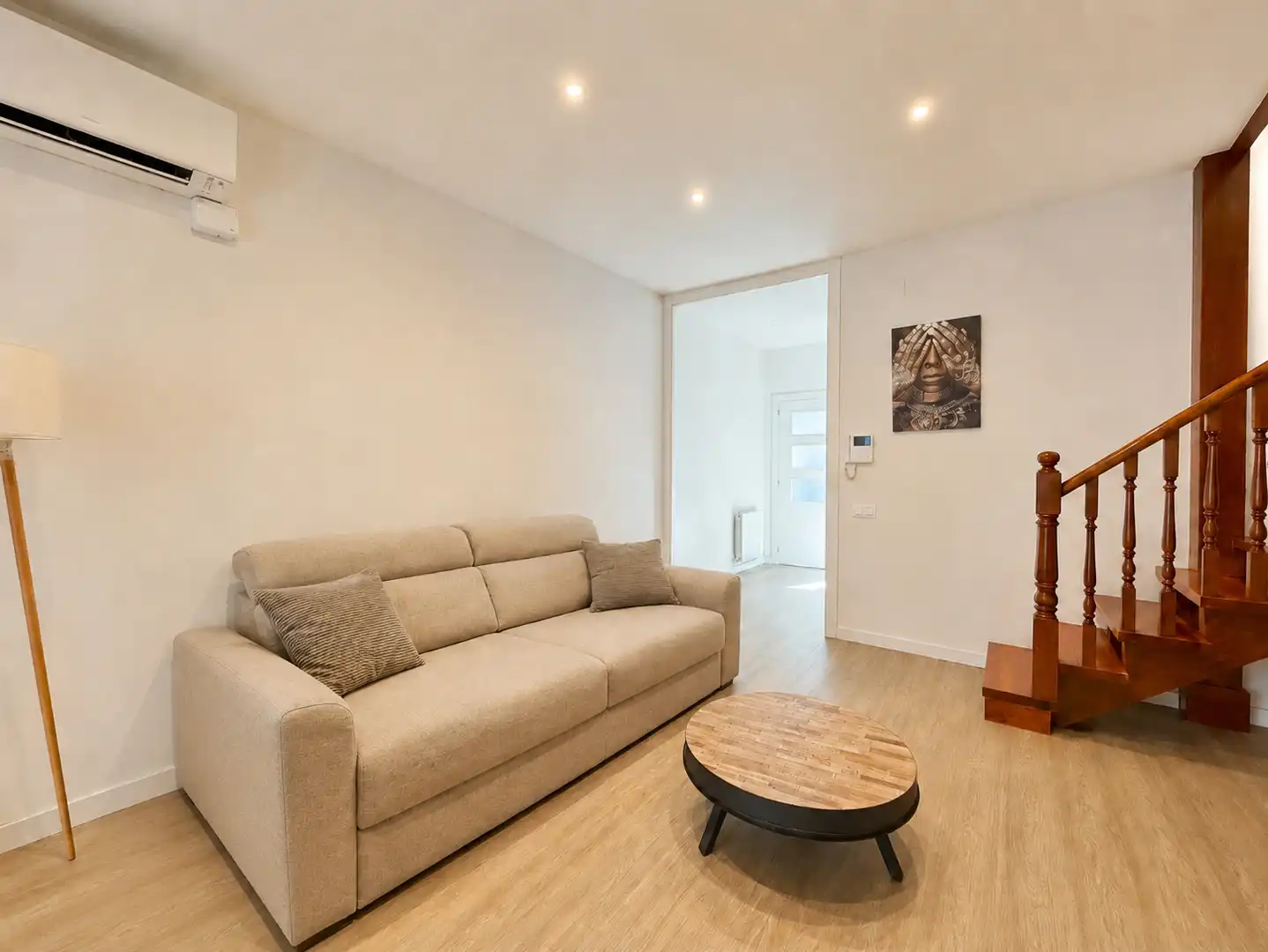 Terraced house with terrace for sale in Carrer de la Unió, imagen 3
