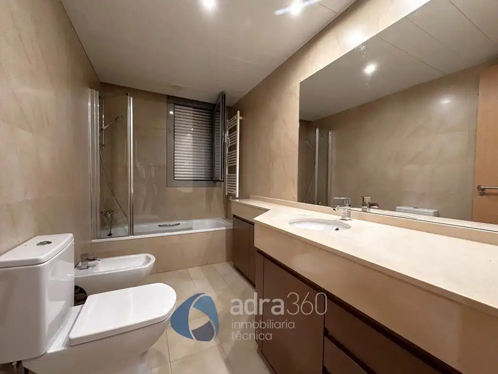 Flat for rent in Alfonso VI, San Adrián