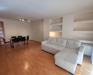 Flat to rent in Calle Josep Maluquer I Salvador, Girona Capital