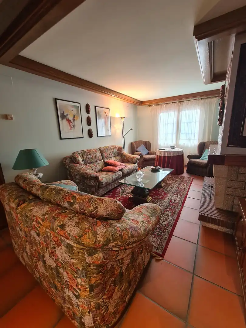 Sala d'estar de Casa o xalet en venda en Rossell amb Calefacció, Jardí privat i Parquet