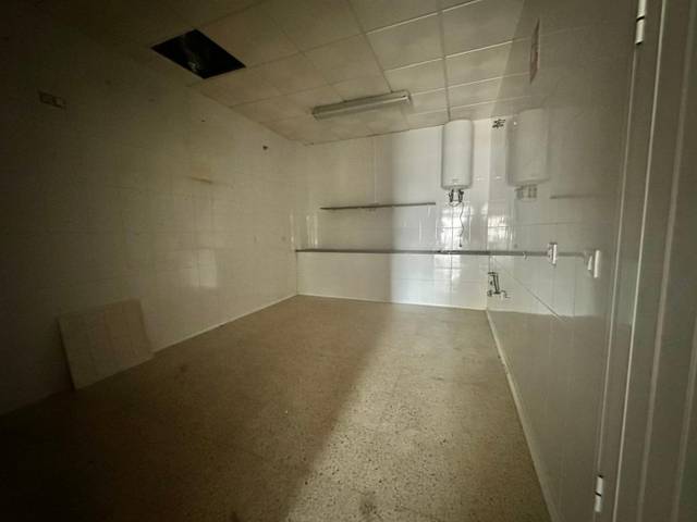 Local comercial en Alquiler en Oeste