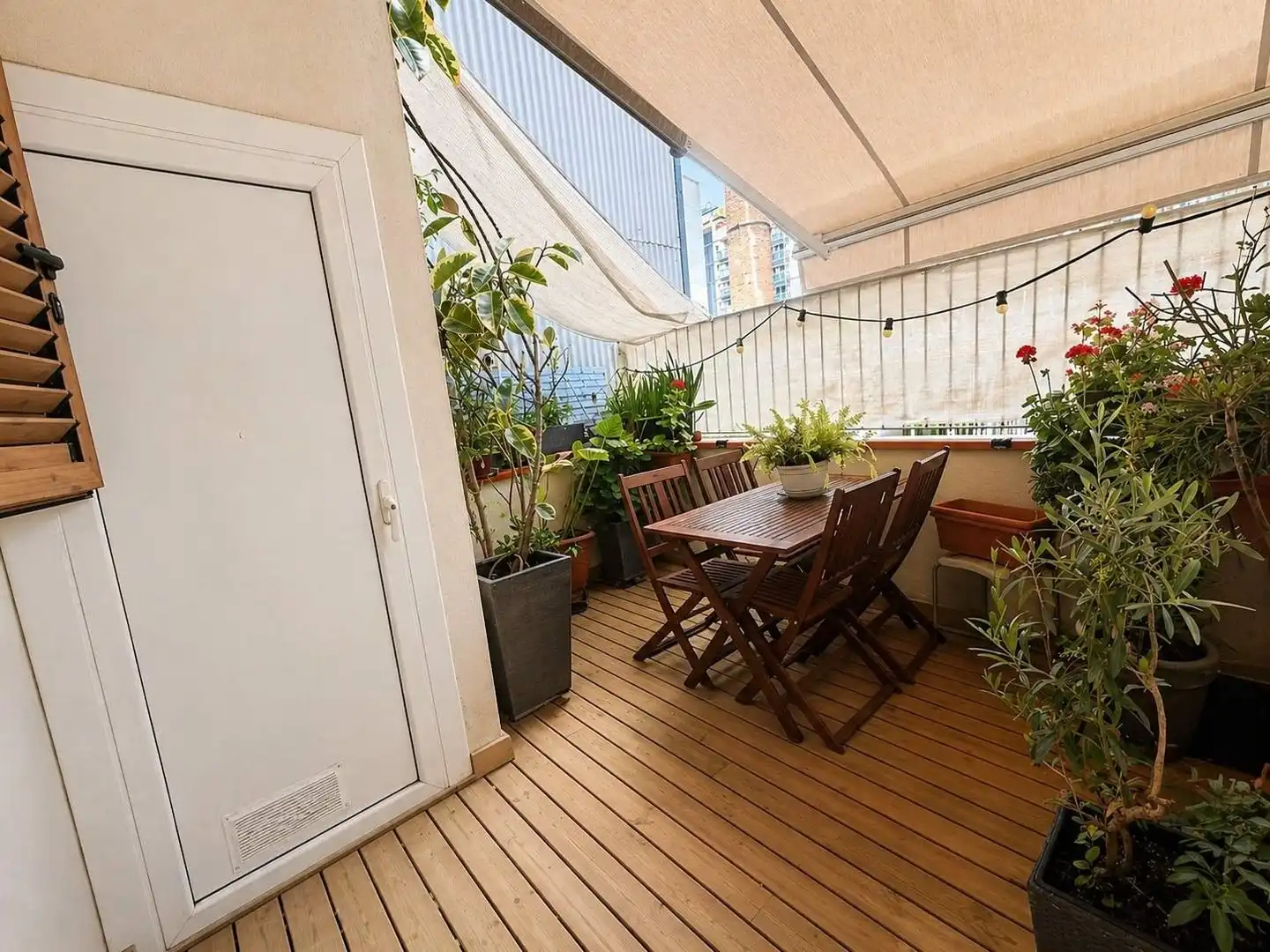 Flat with terrace for sale in Les Corts, imagen 2