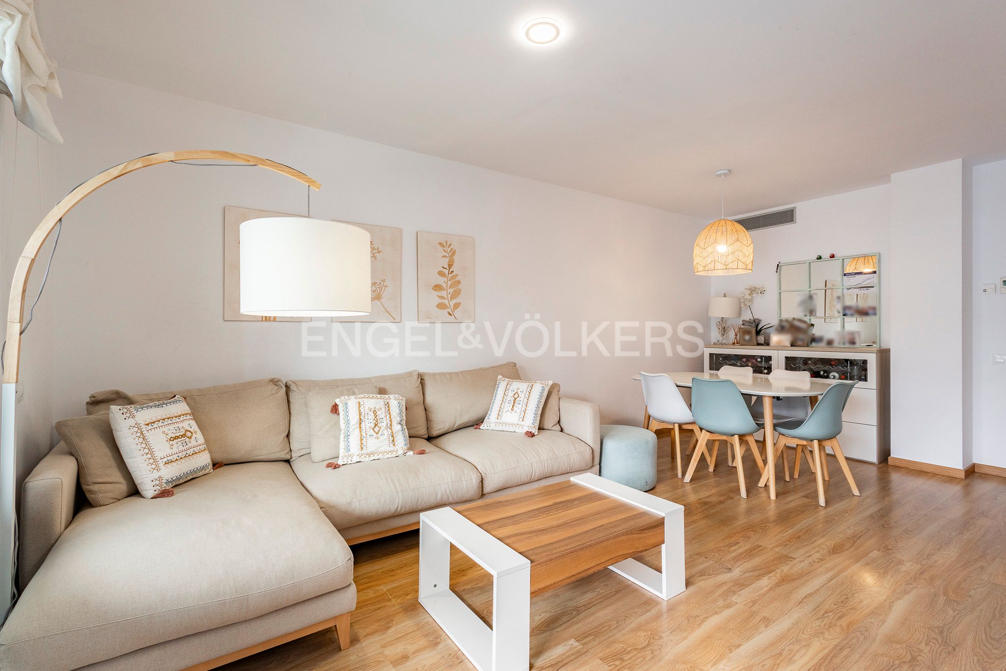 Living room of Apartment for sale in Sant Just Desvern  with Air Conditioner, Heating and Private garden