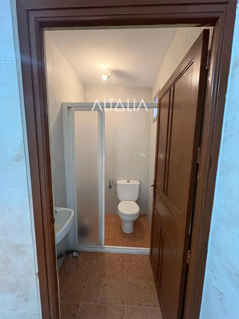 Bathroom of Industrial buildings for sale in Los Hinojosos  