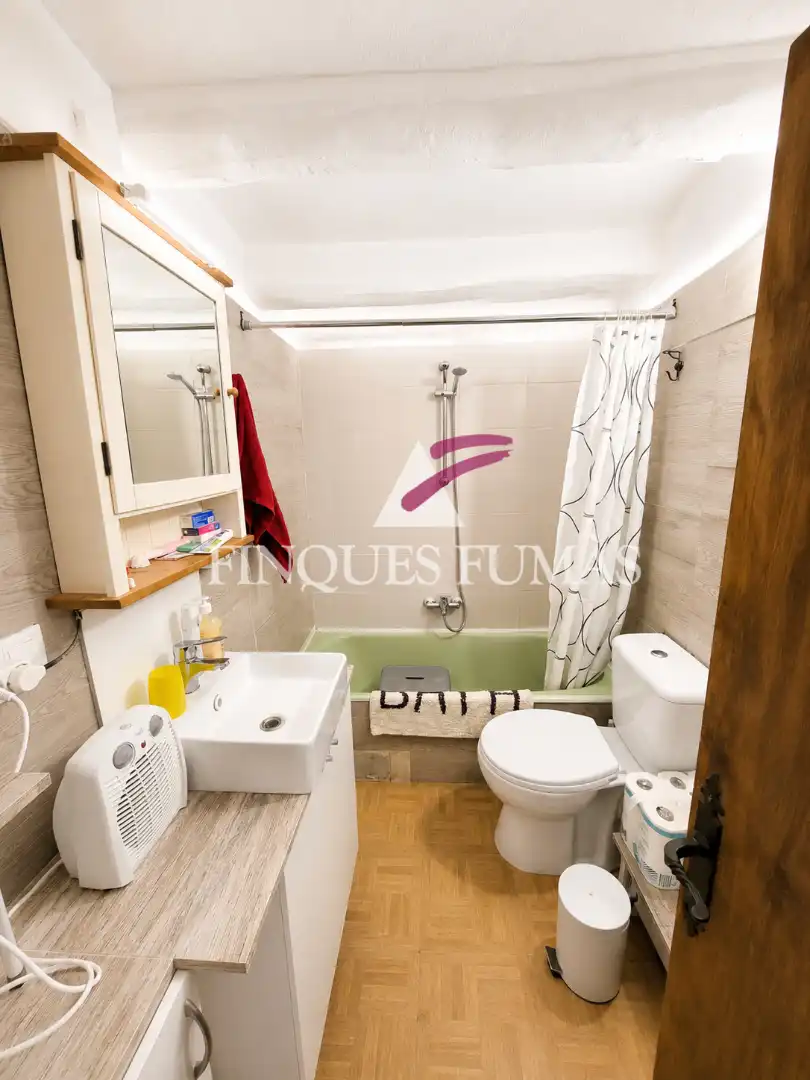 Bathroom of Houses for sale in Calaf  with Heating, Parquet flooring and Storage room