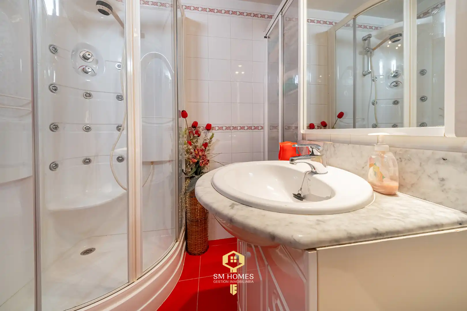 Bathroom of Detached homes for sale in Mejorada del Campo  with Air Conditioner, Heating and Private garden