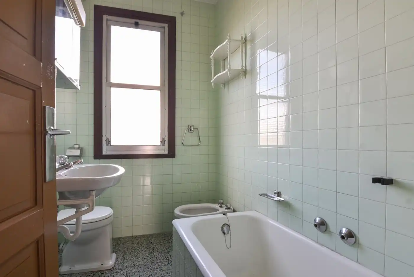 Bany de Casa o xalet en venda en A Coruña Capital  amb Jardí privat, Traster i Alarma