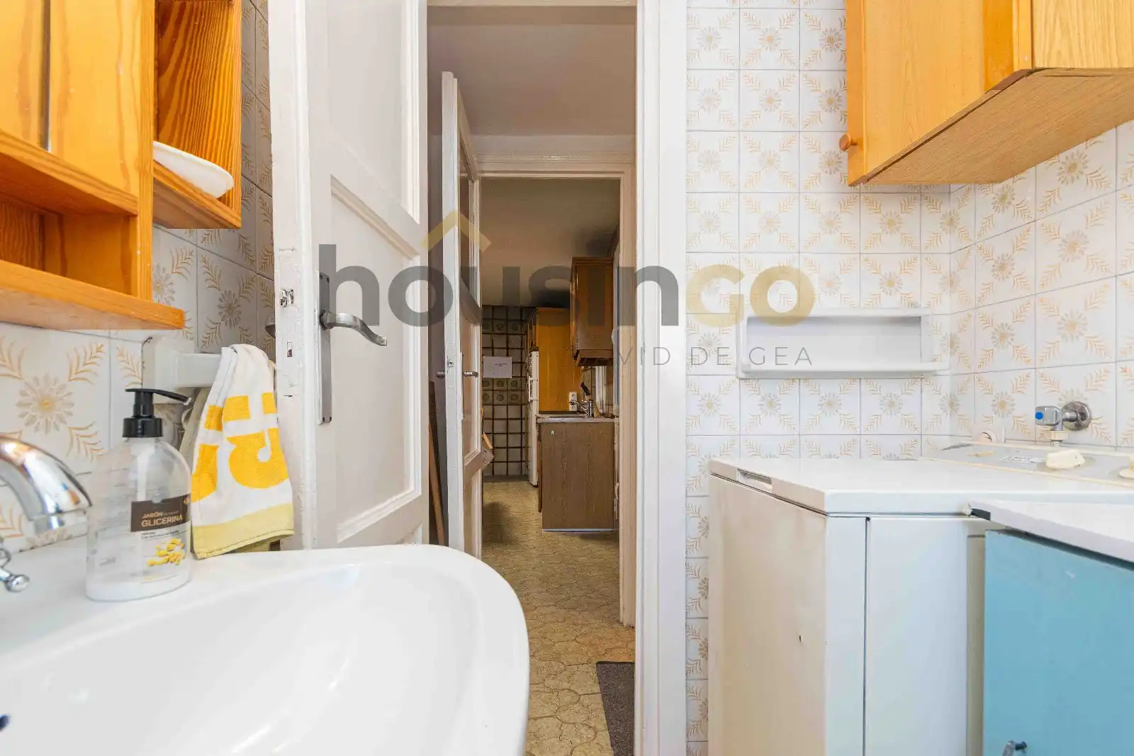Kitchen of Flat for sale in Madrid  with Heating, Terrace and Storage room