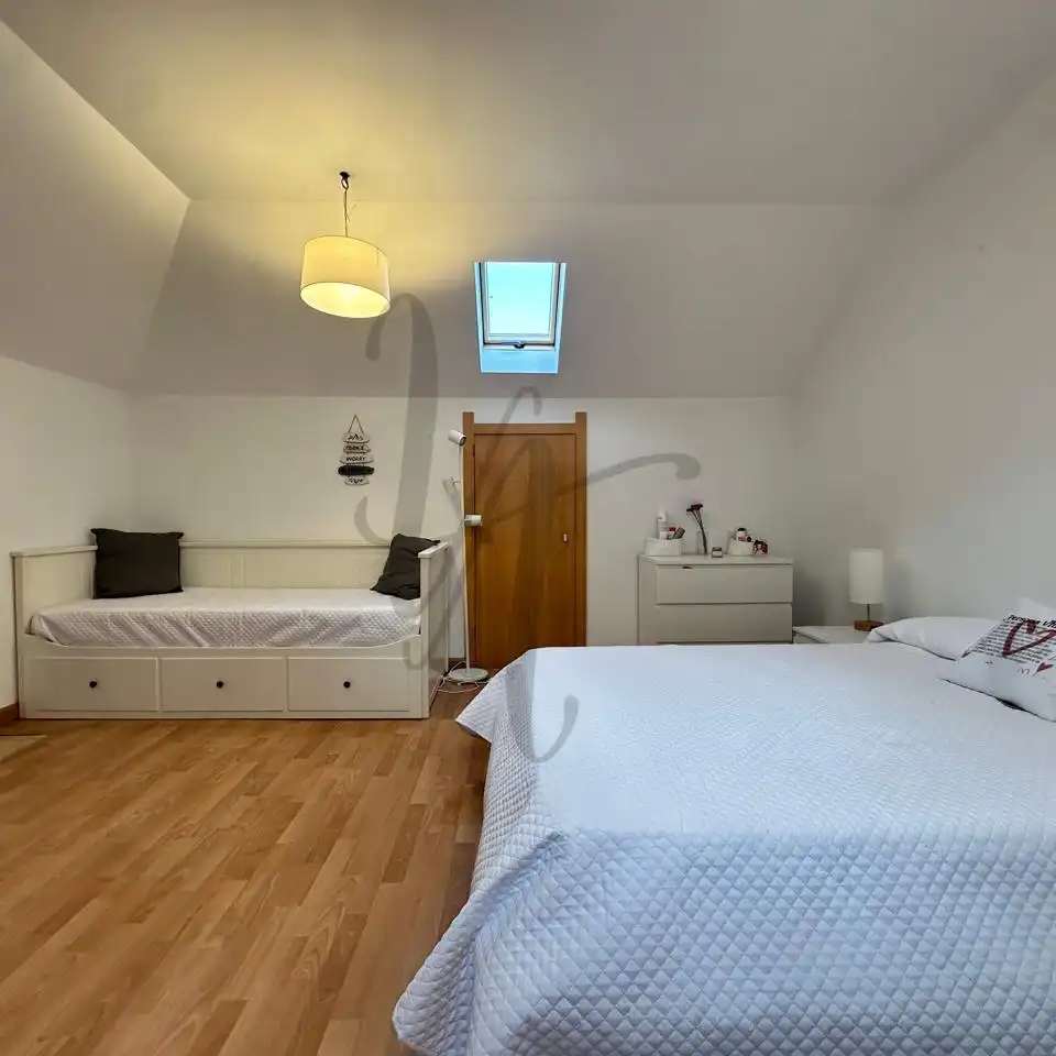 Casa aparellada amb piscina de lloguer a Calle San Martín, imagen 31
