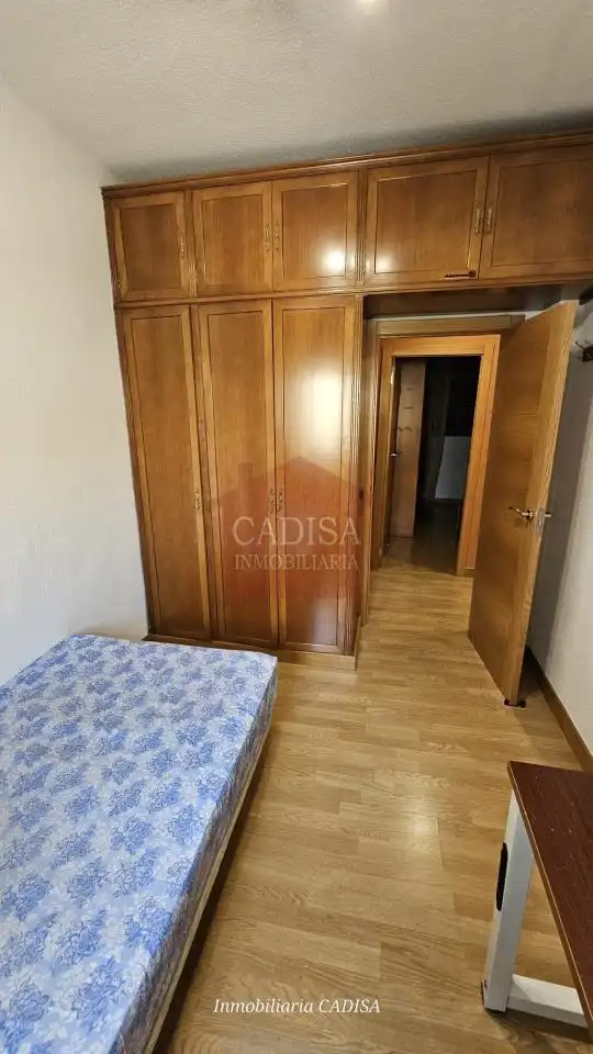 Habitación de Piso para compartir en Salamanca con Calefacción, Parquet y Terraza