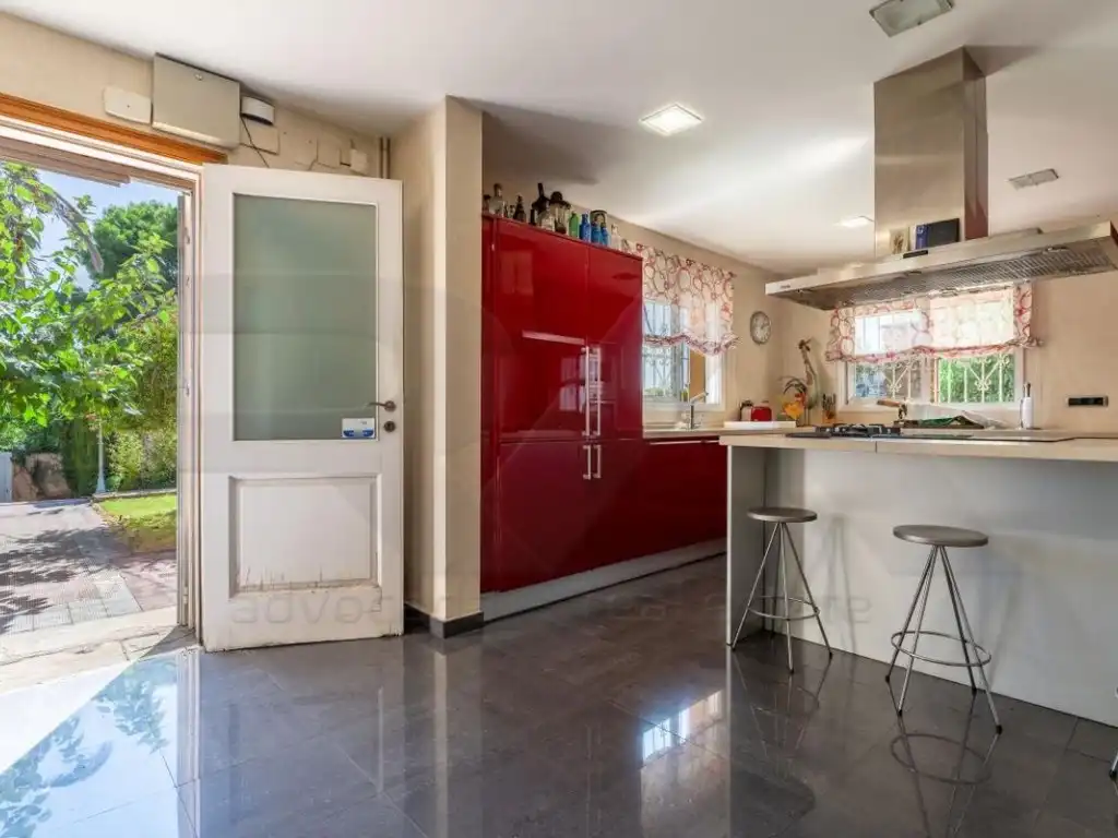 Cuina de Casa o xalet en venda en Tarragona amb Aire condicionat, Jardí privat i Terrassa