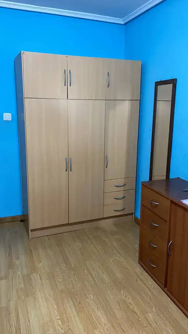 Habitación de Piso para compartir en Catarroja con Parquet y Amueblado