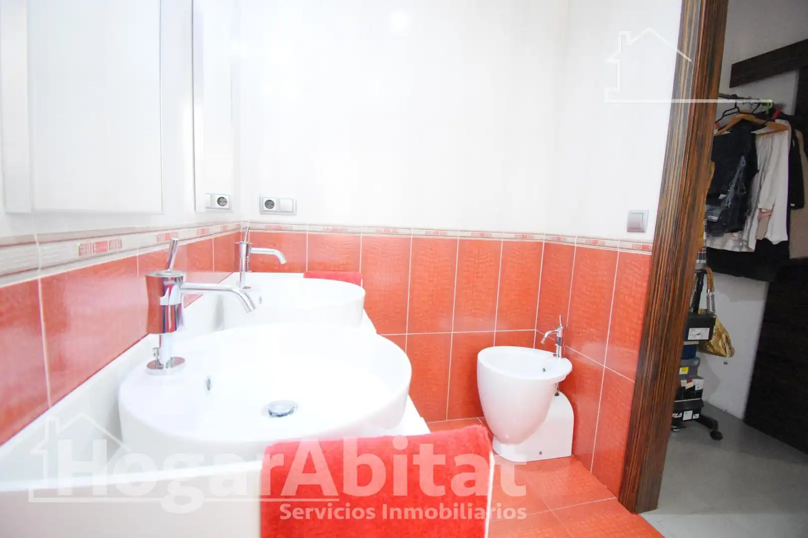 Bany de Pis en venda en L'Alqueria de la Comtessa amb Moblat i Jacuzzi