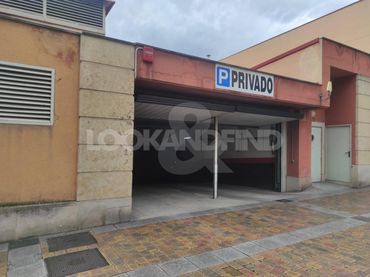 Individual with lift for sale in Avenida de Portugal 39