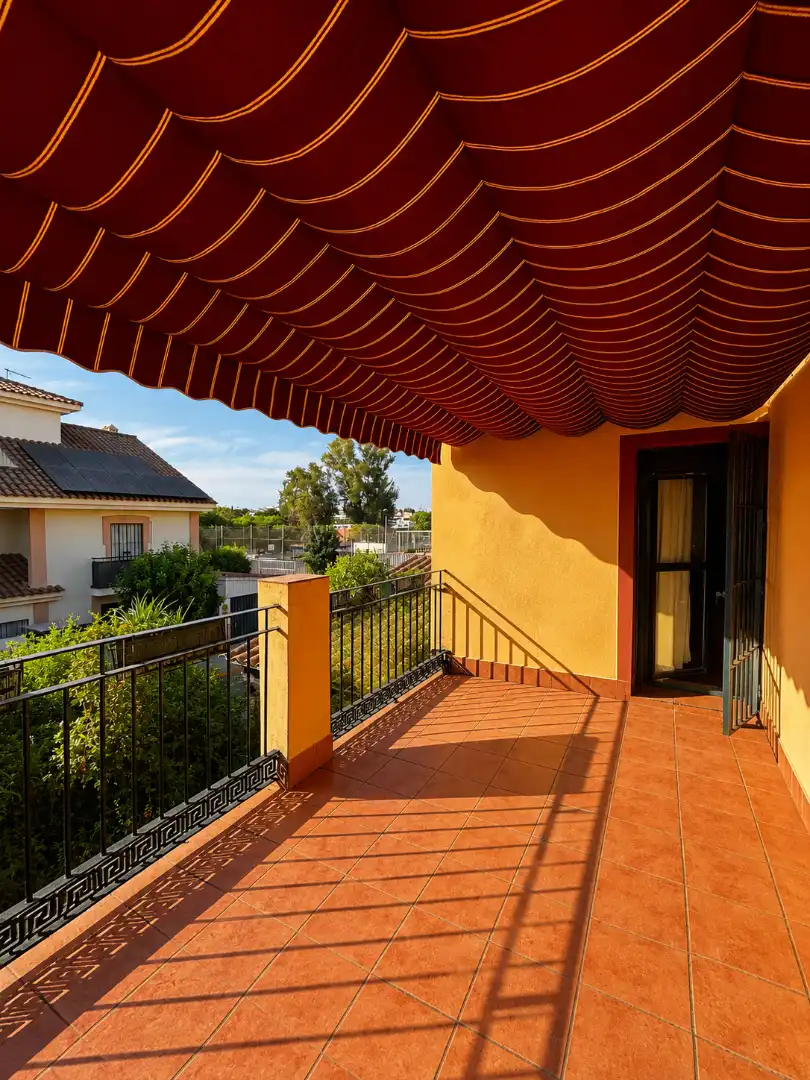 Terrassa de Casa adosada en venda en Bormujos amb Aire condicionat, Jardí privat i Terrassa