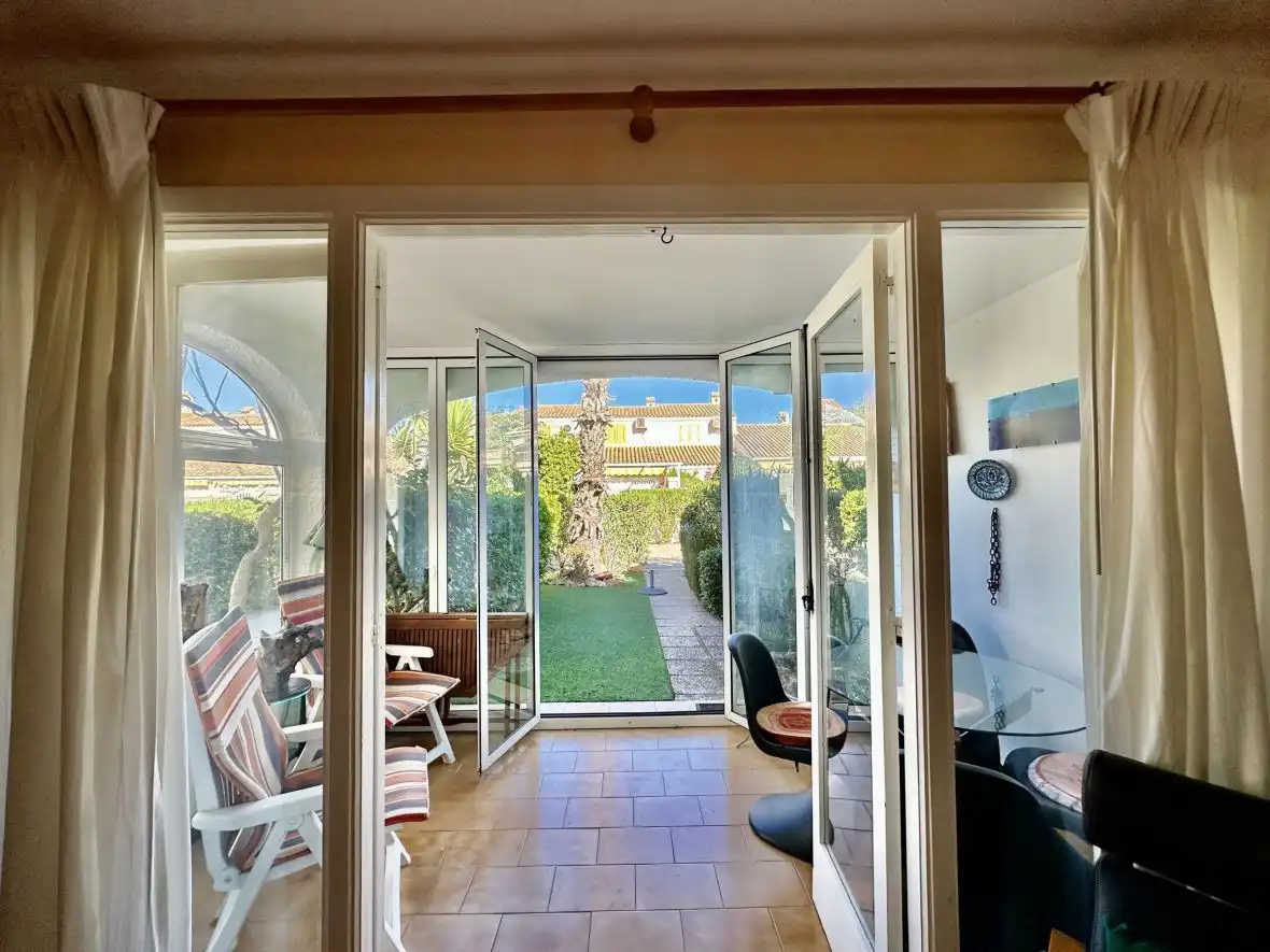 Bungalow amb piscina en venda a Avenida de Escandinavia, imagen 4