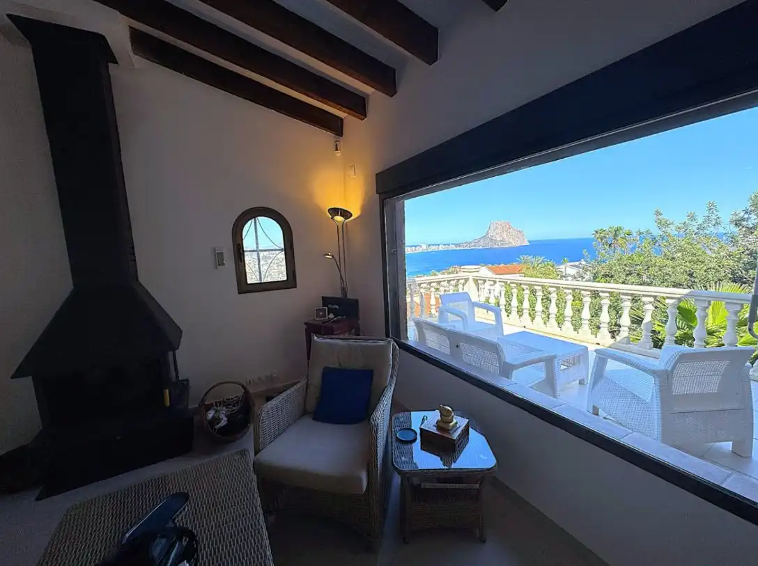 Living room of Houses for sale in Calpe / Calp  with Air Conditioner, Heating and Private garden