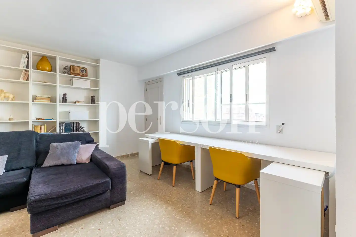 Habitación de Piso de alquiler en Valencia con Aire acondicionado y Amueblado